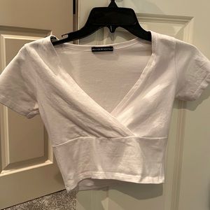 Brandy Melvilles Womens White Cropped T Shirt